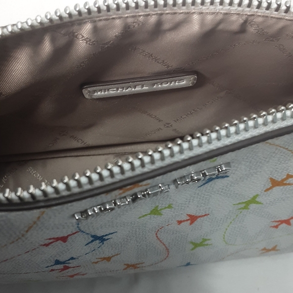 Michael Kors Bag - Picture 10 of 11